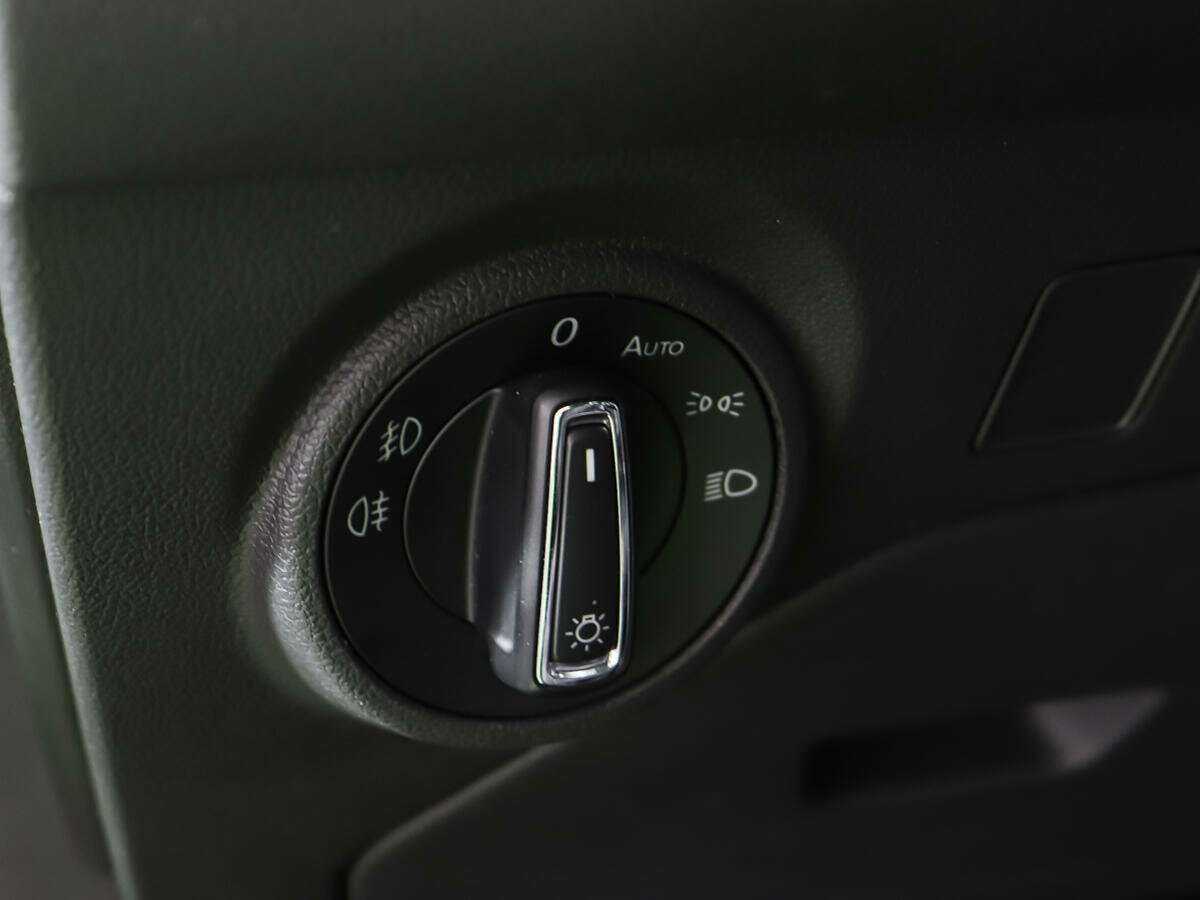 SEAT Leon, 2013 Фото №13