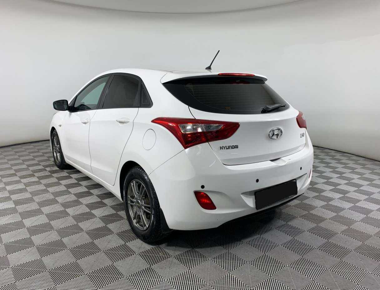 Hyundai i30, 2012 Фото №7