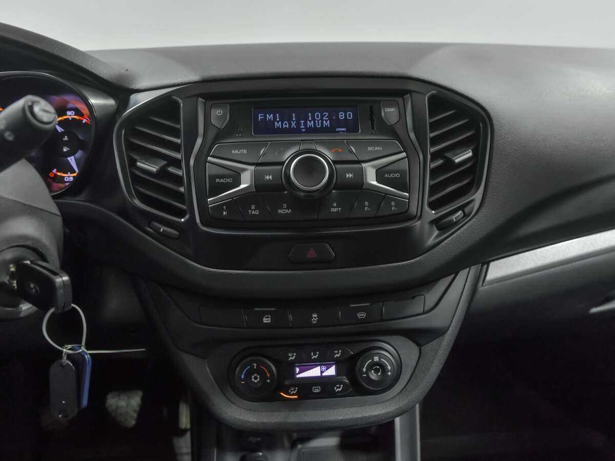 Lada (ВАЗ) Vesta SW, 2020 Фото №9