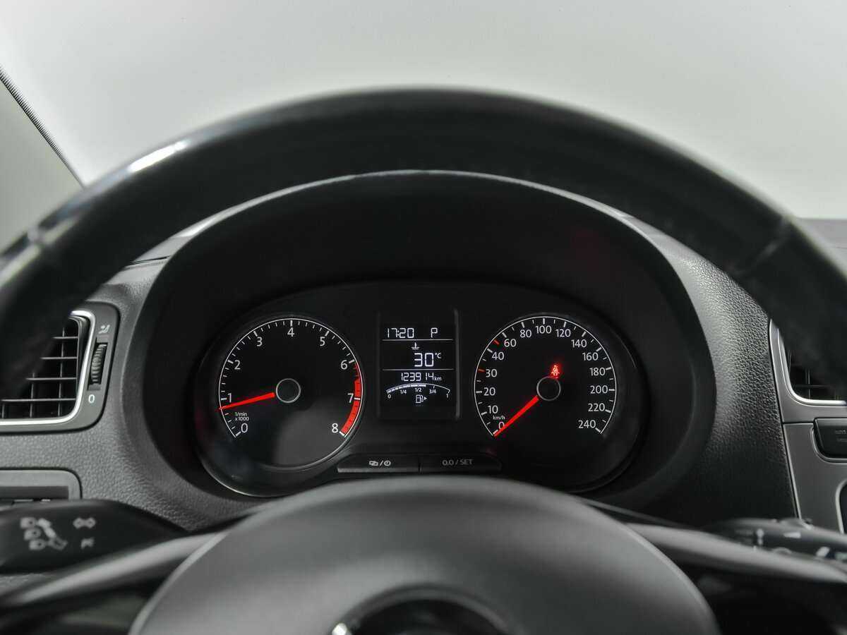 Volkswagen Polo, 2015 Фото №7