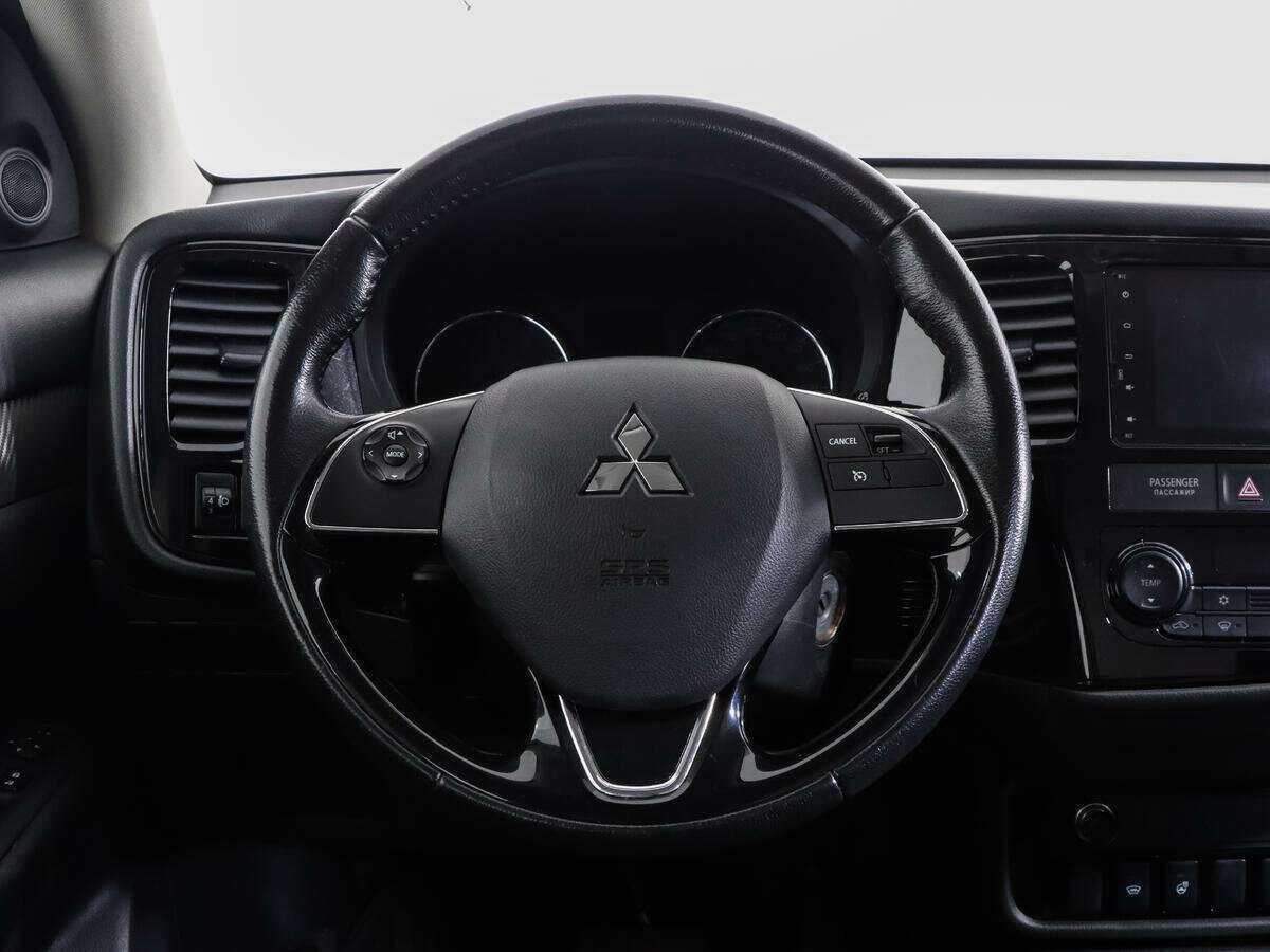 Mitsubishi Outlander, 2018 Фото №10