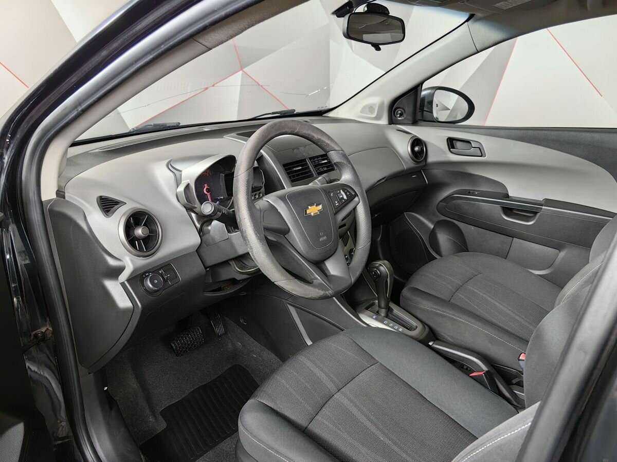 Chevrolet Aveo, 2012 Фото №12