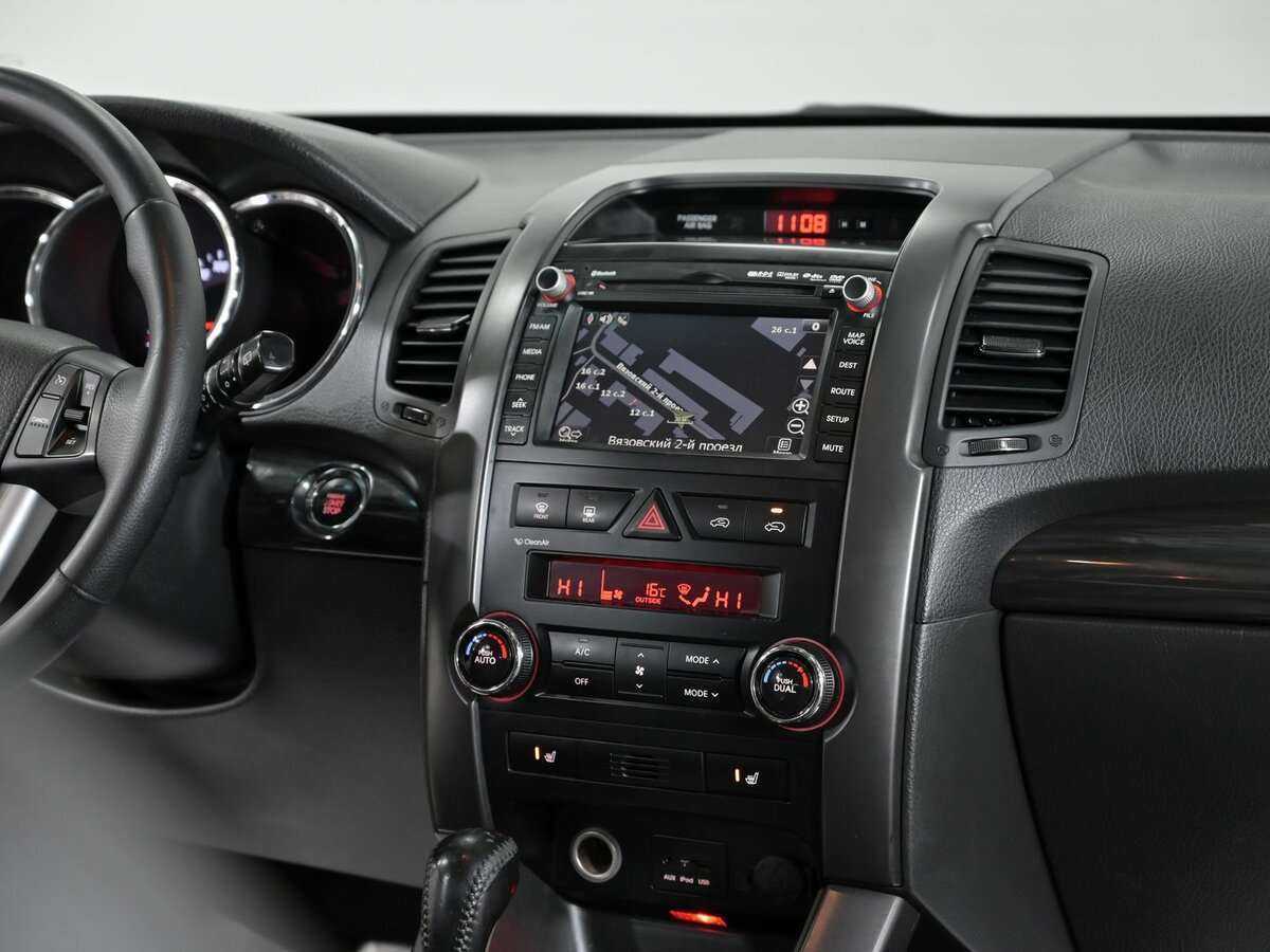 Kia Sorento, 2012 Фото №8