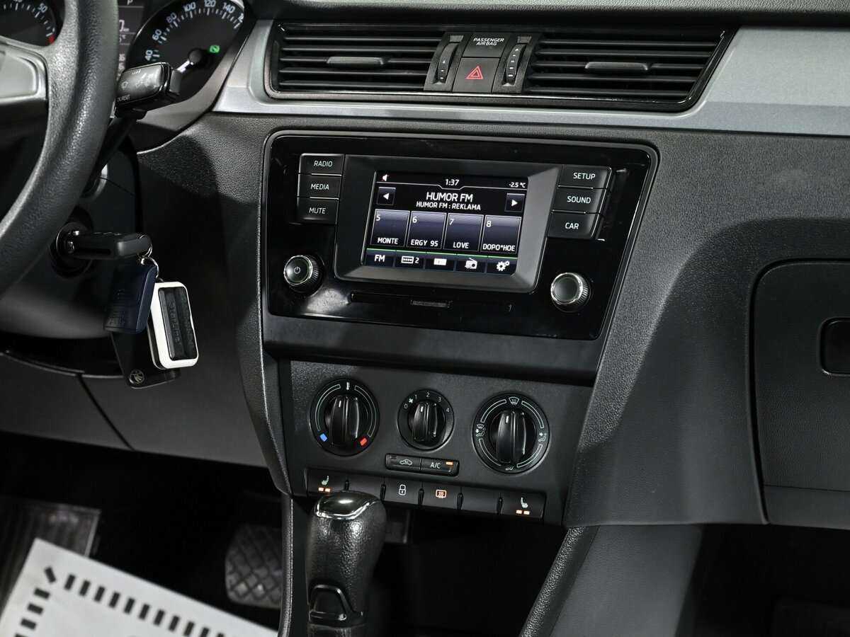 Skoda Rapid, 2016 Фото №7