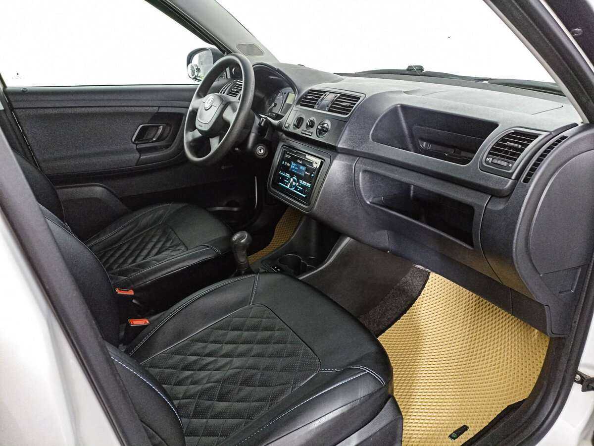 Skoda Fabia, 2012 Фото №9