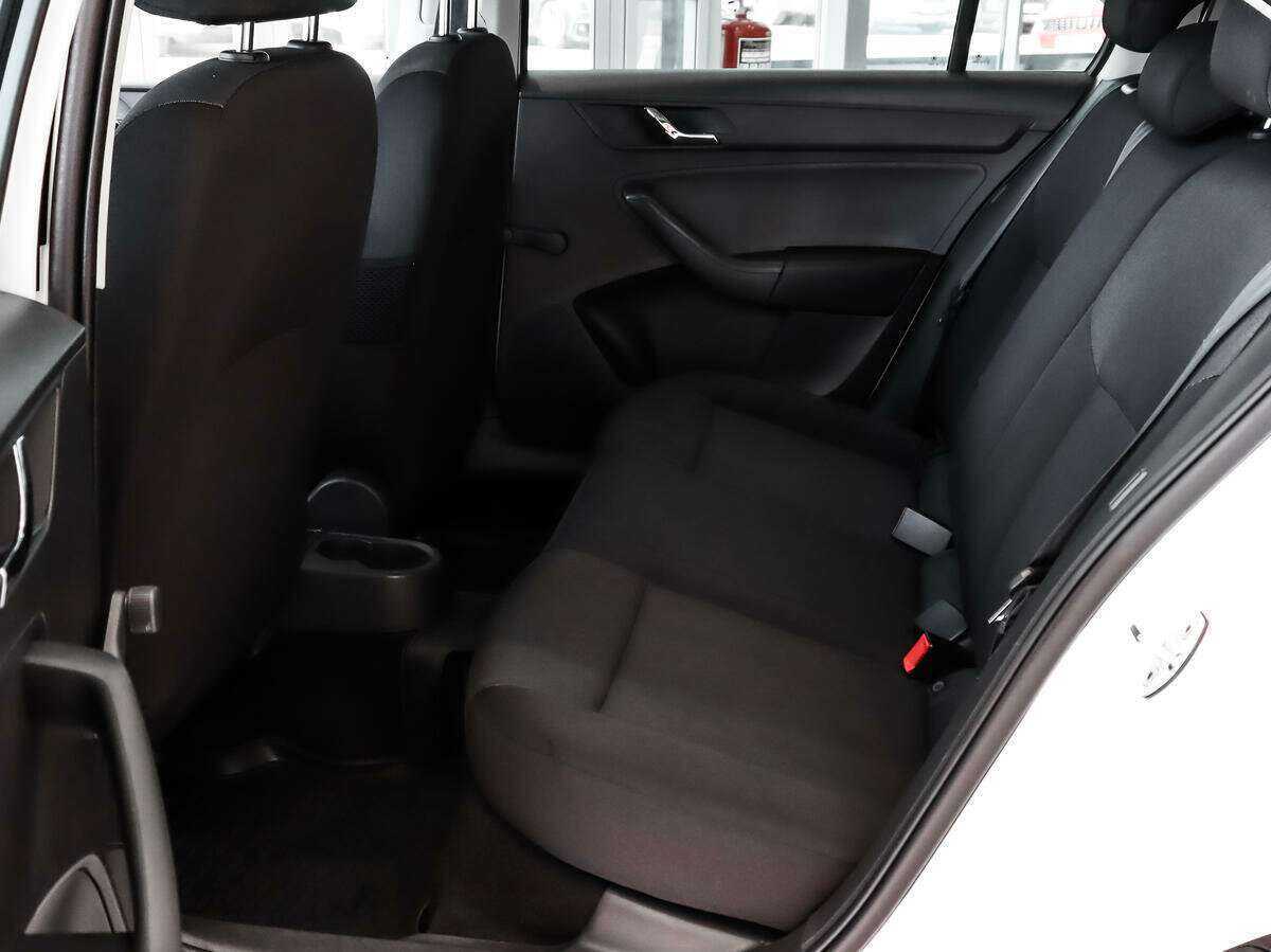 Skoda Rapid, 2016 Фото №9