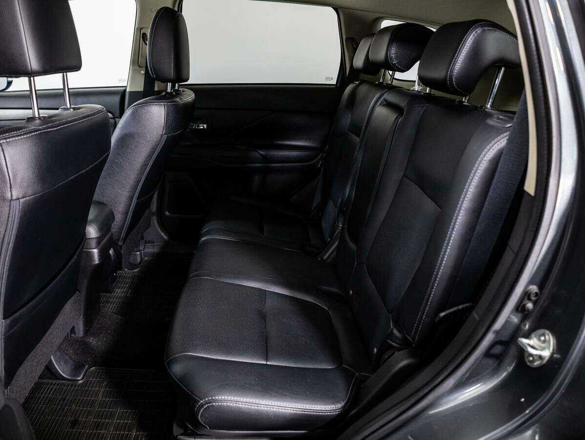 Mitsubishi Outlander, 2013 Фото №8