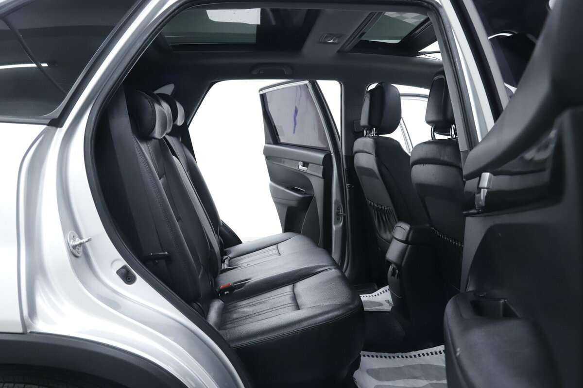 Kia Sorento, 2012 Фото №21