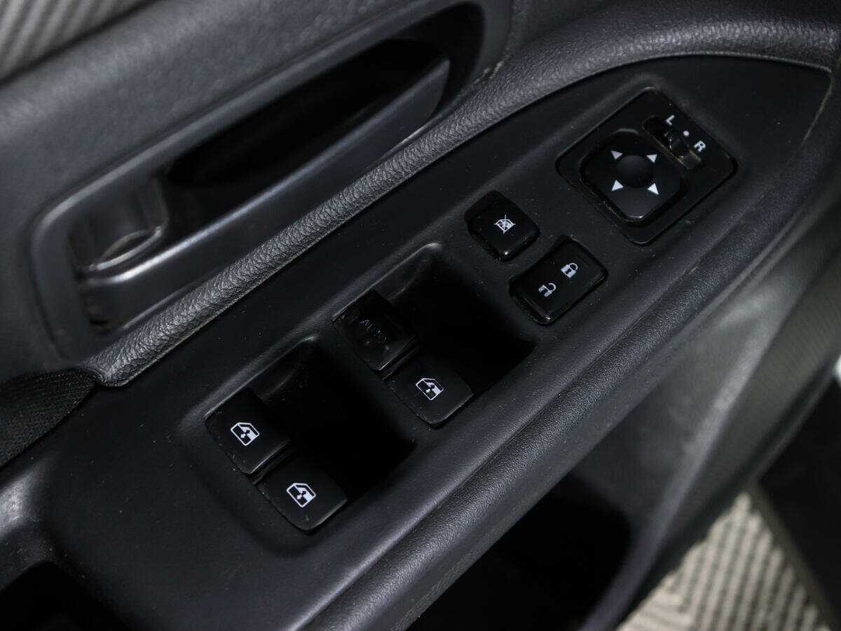 Mitsubishi Outlander, 2018 Фото №13