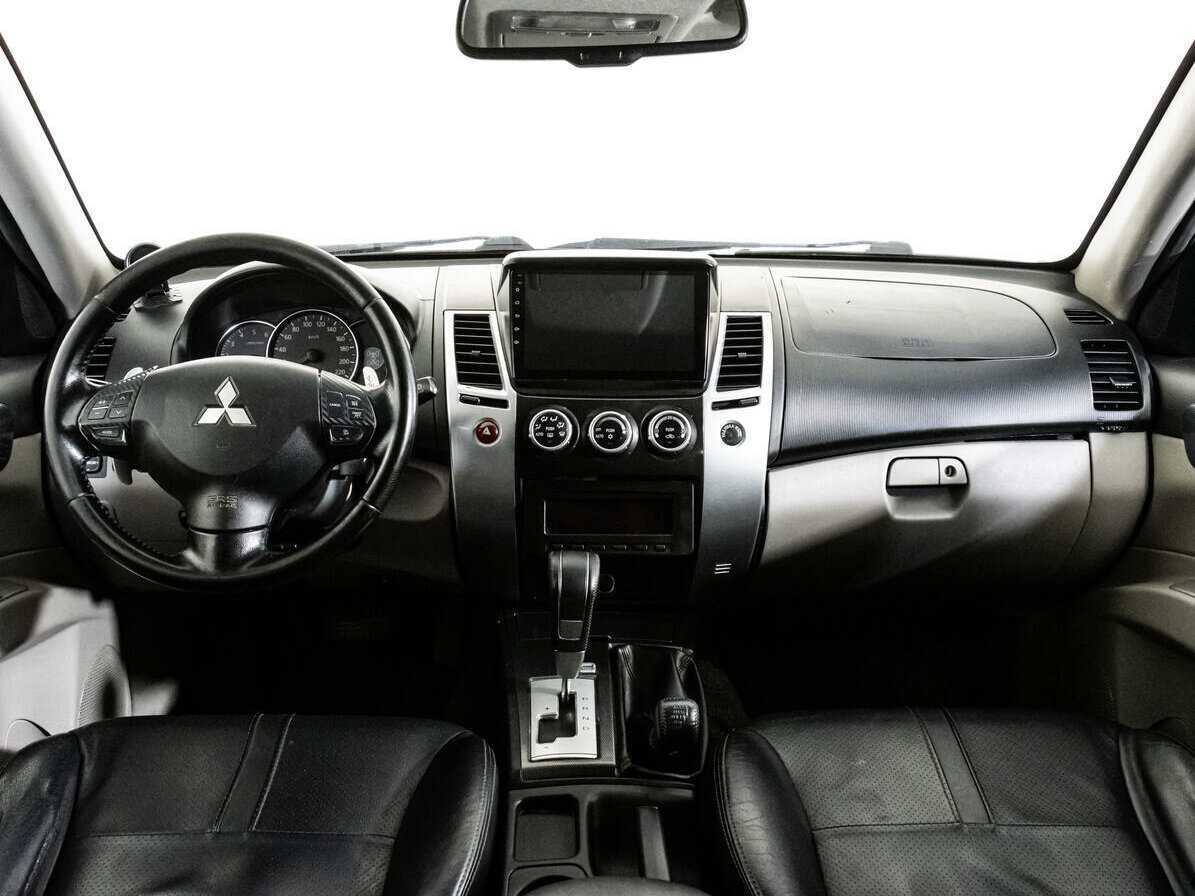 Mitsubishi Pajero Sport, 2014 Фото №10