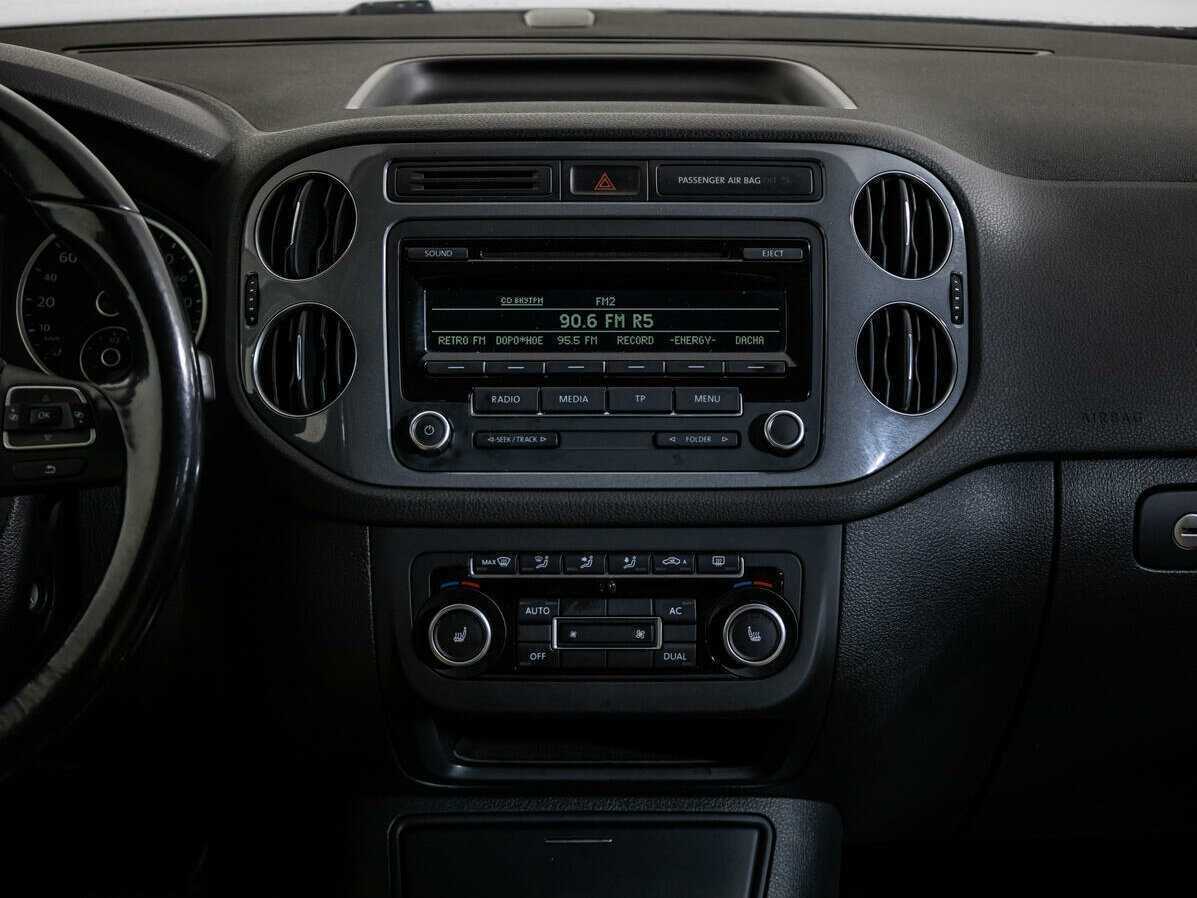 Volkswagen Tiguan, 2012 Фото №14