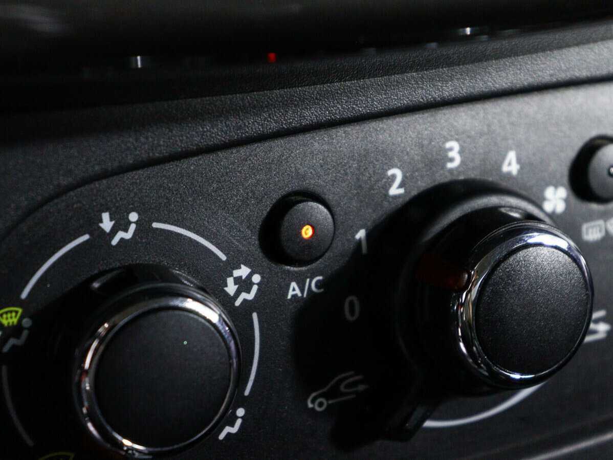 Renault Logan Stepway, 2022 Фото №13