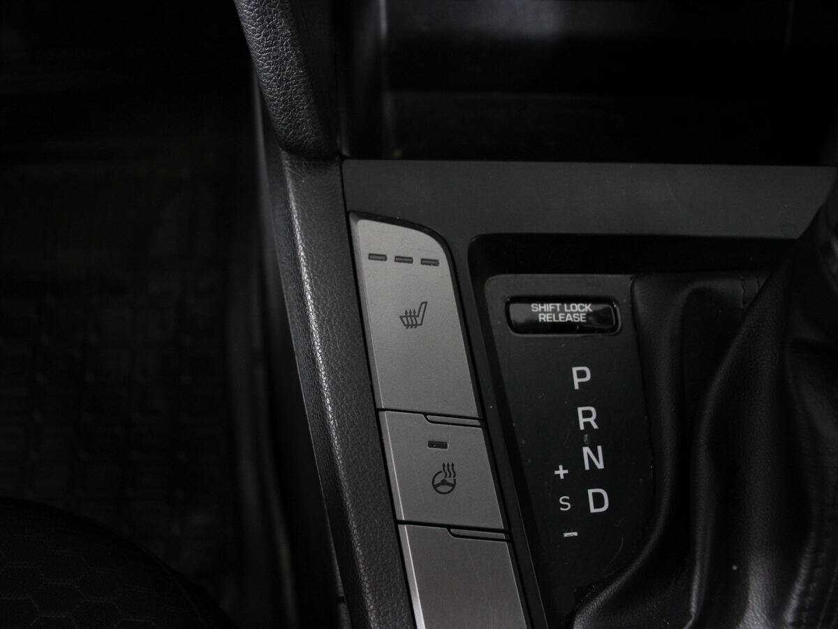 Hyundai Elantra, 2020 Фото №15