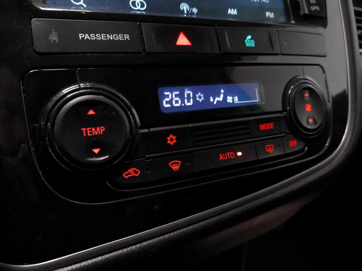 Mitsubishi Outlander, 2017 Фото №14