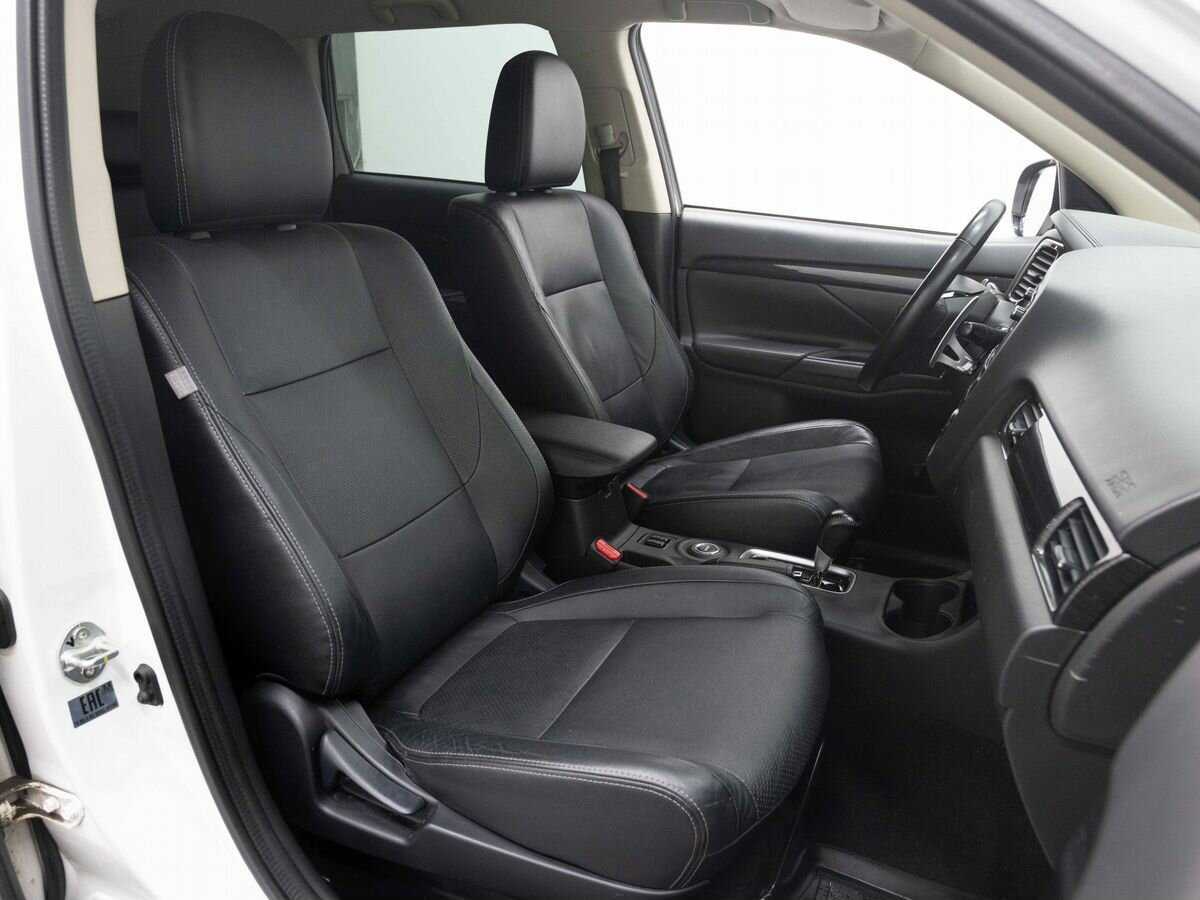 Mitsubishi Outlander, 2016 Фото №14