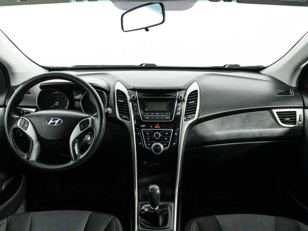 Hyundai i30, 2013 Фото №13