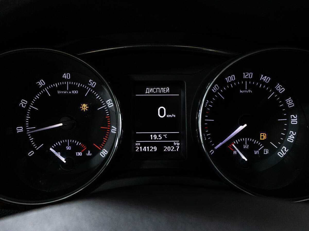 Skoda Superb, 2012 Фото №12