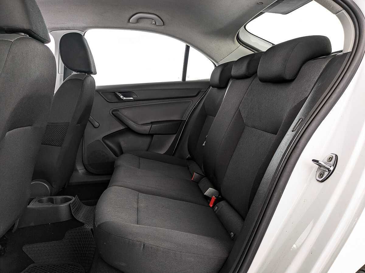 Skoda Rapid, 2017 Фото №18