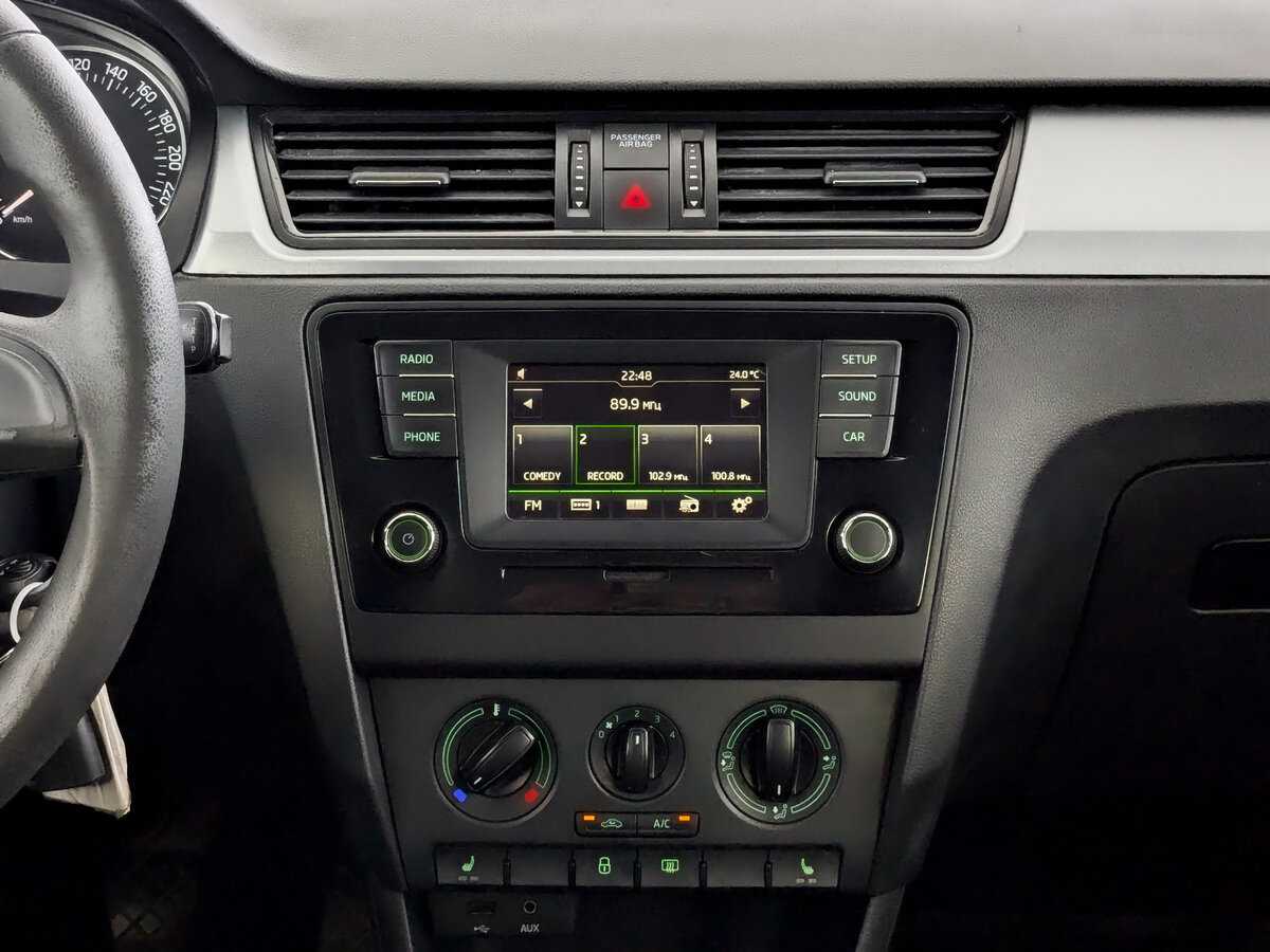 Skoda Rapid, 2017 Фото №15