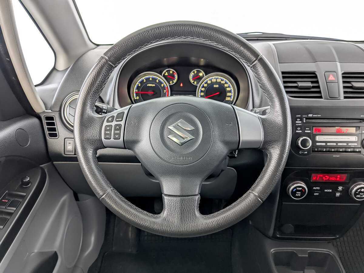Suzuki SX4, 2012 Фото №21