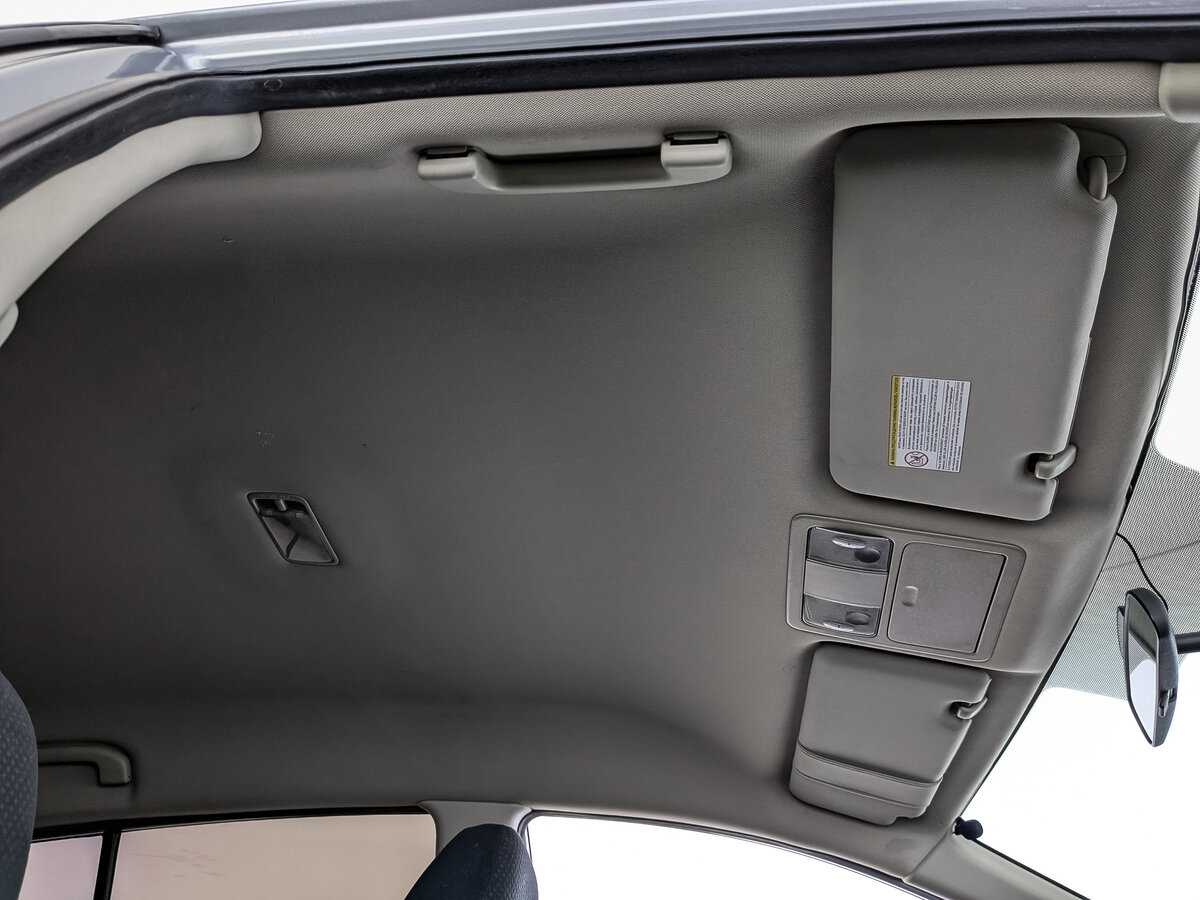 Nissan Tiida, 2013 Фото №23
