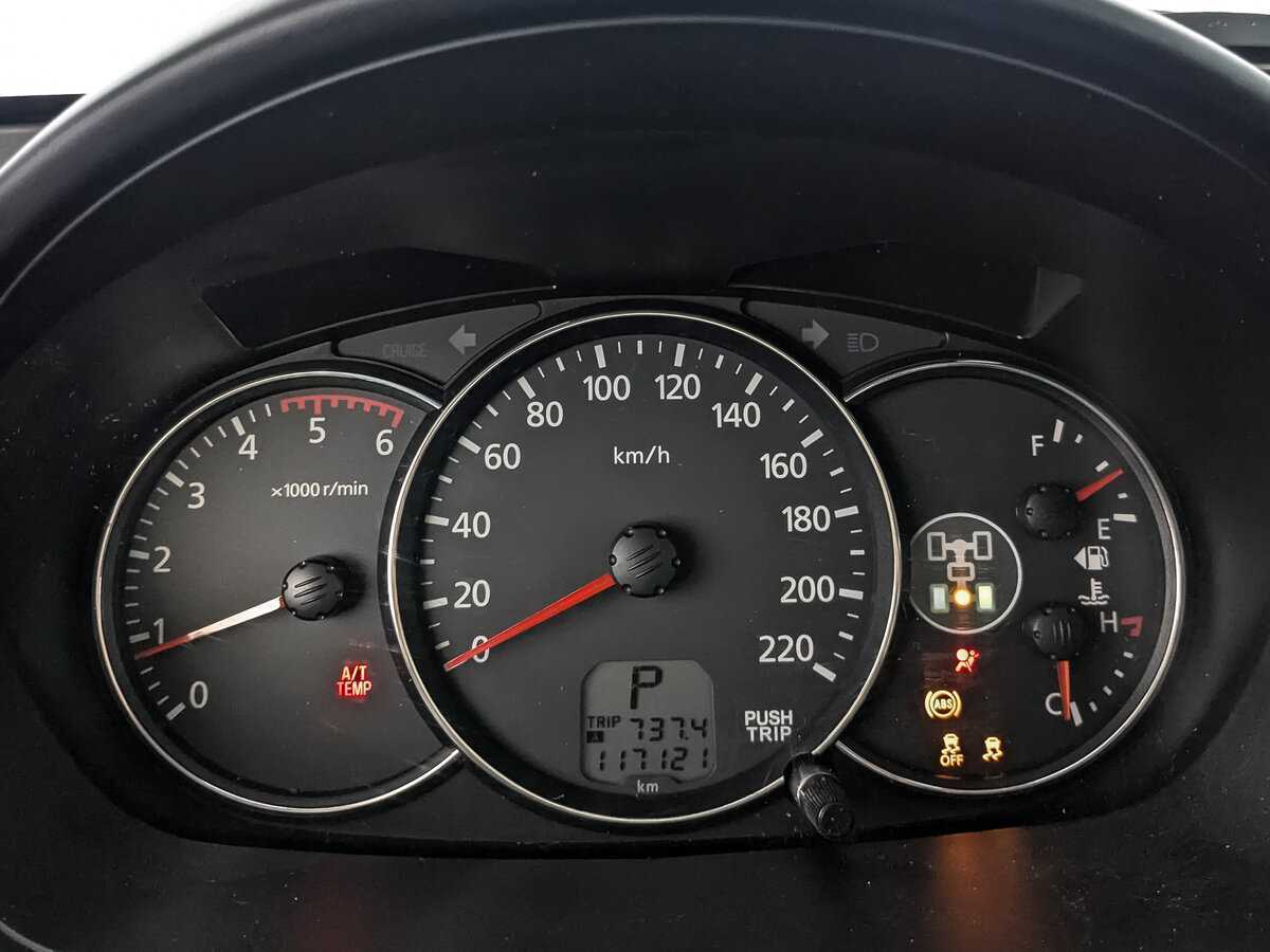 Mitsubishi Pajero Sport, 2013 Фото №16