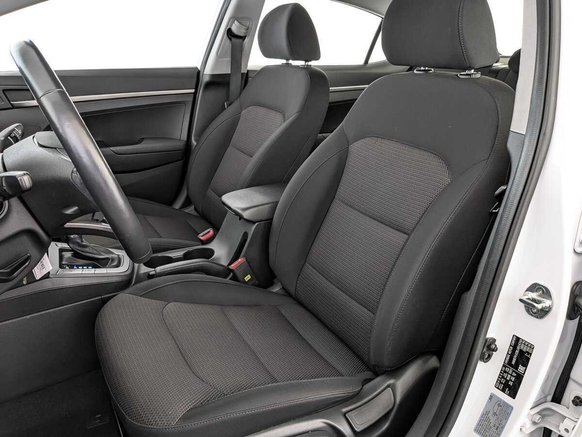 Hyundai Elantra, 2019 Фото №20