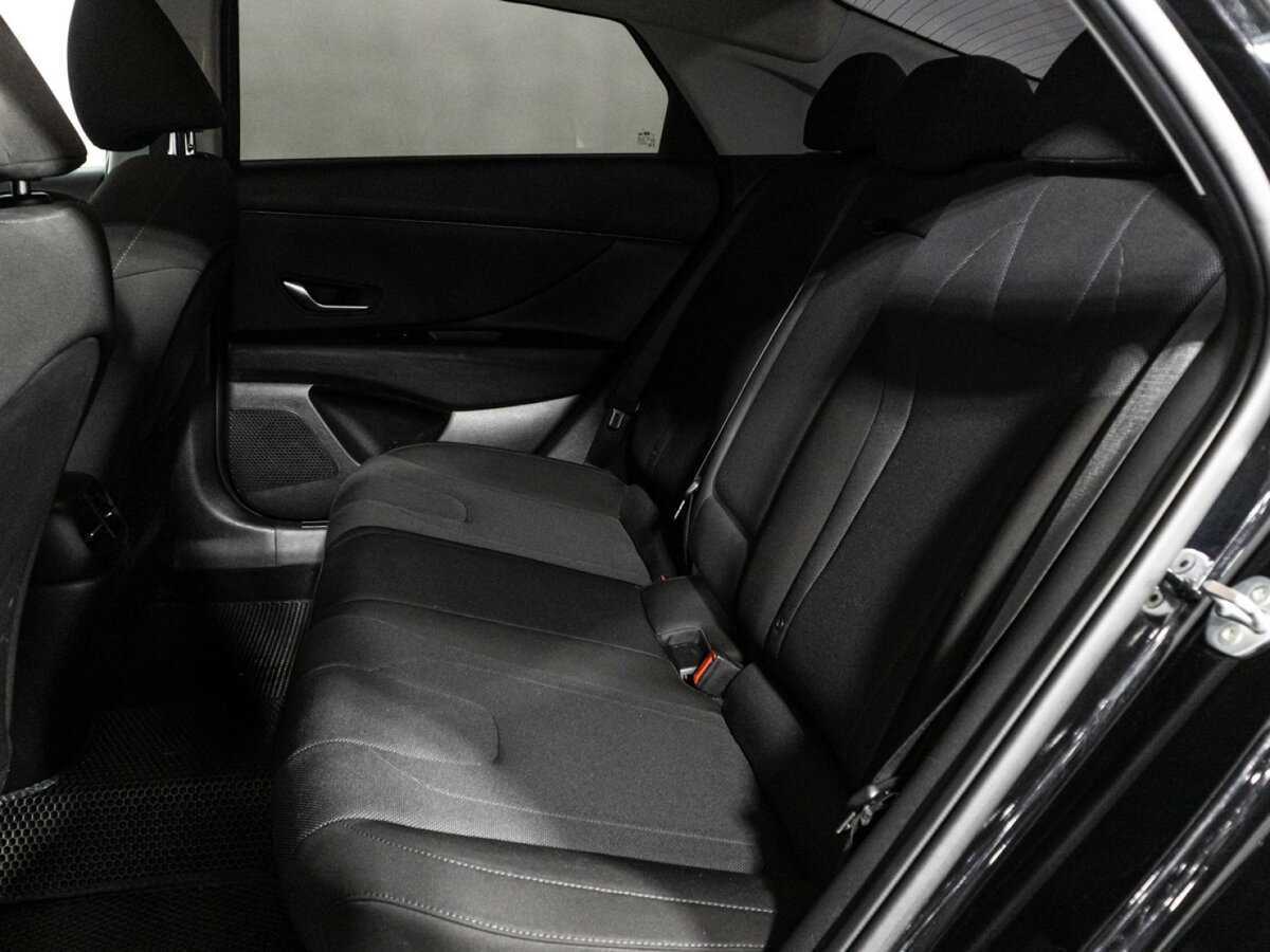 Hyundai Elantra, 2021 Фото №10