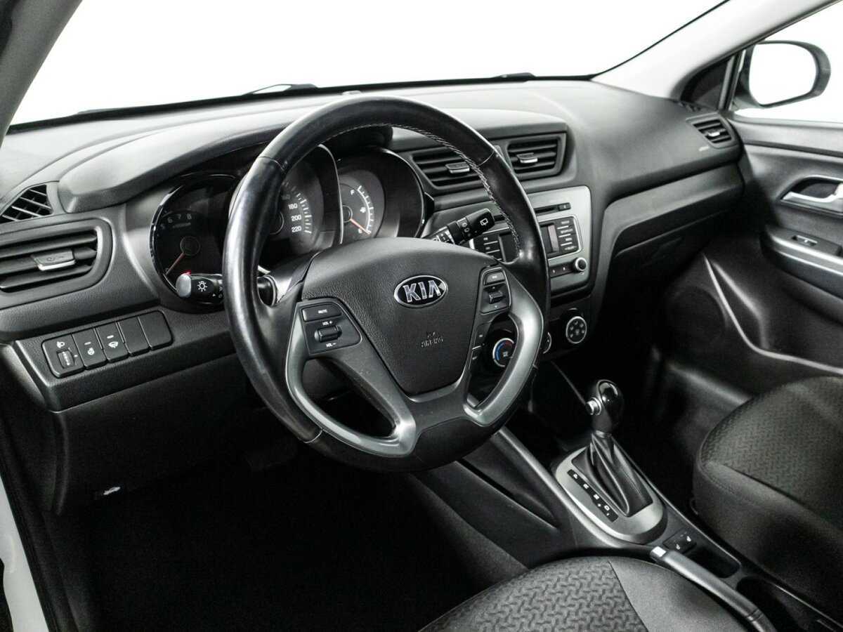 Kia Rio, 2017 Фото №11