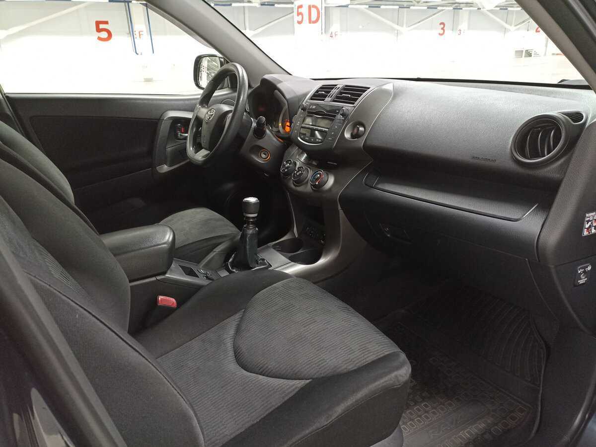 Toyota RAV4, 2012 Фото №11
