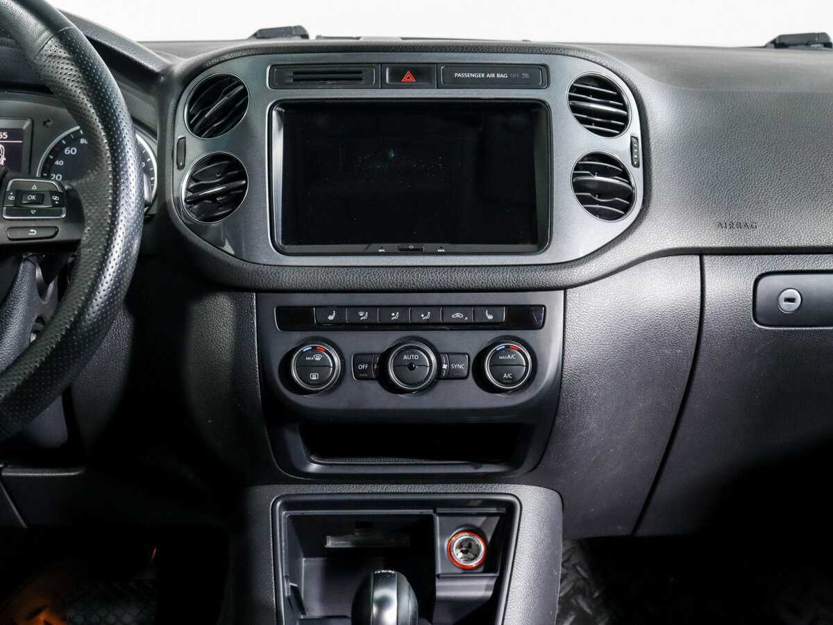 Volkswagen Tiguan, 2015 Фото №13