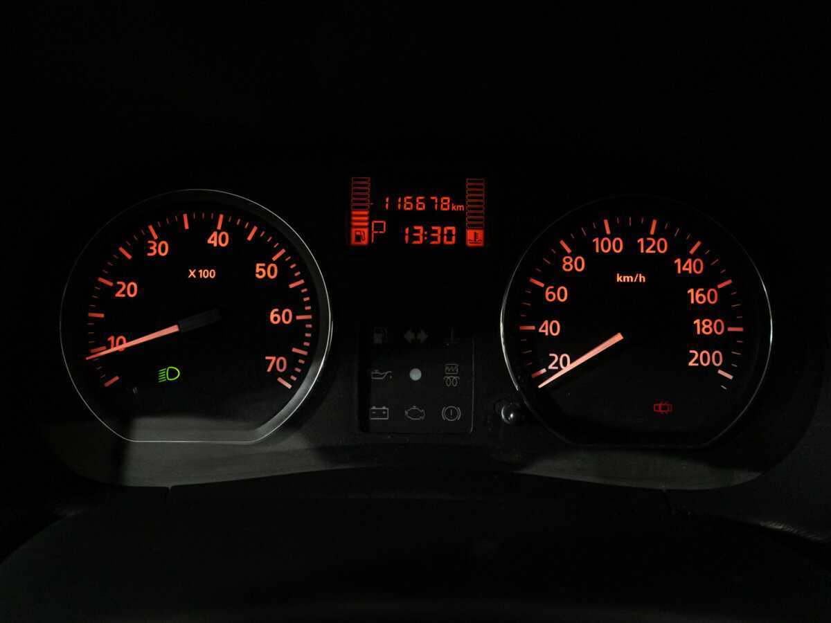 Nissan Terrano, 2014 Фото №12