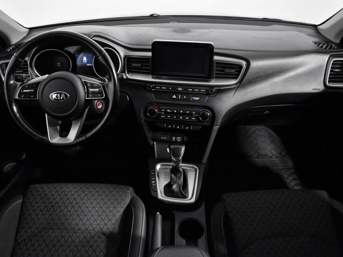 Kia Ceed, 2019 Фото №12