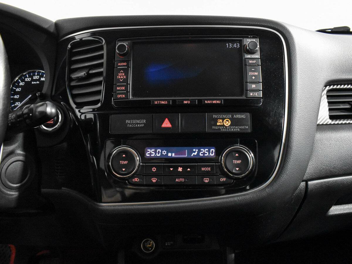 Mitsubishi Outlander, 2012 Фото №15