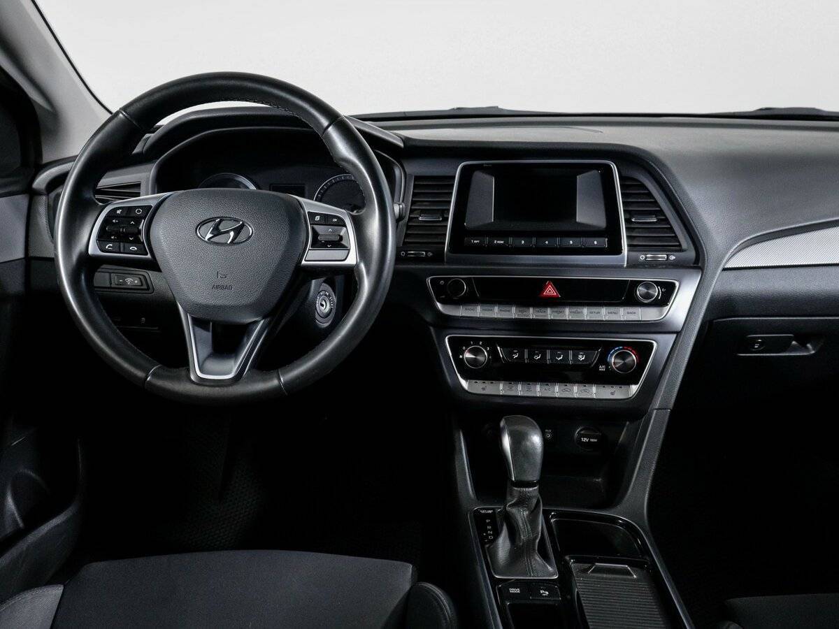 Hyundai Sonata, 2019 Фото №12