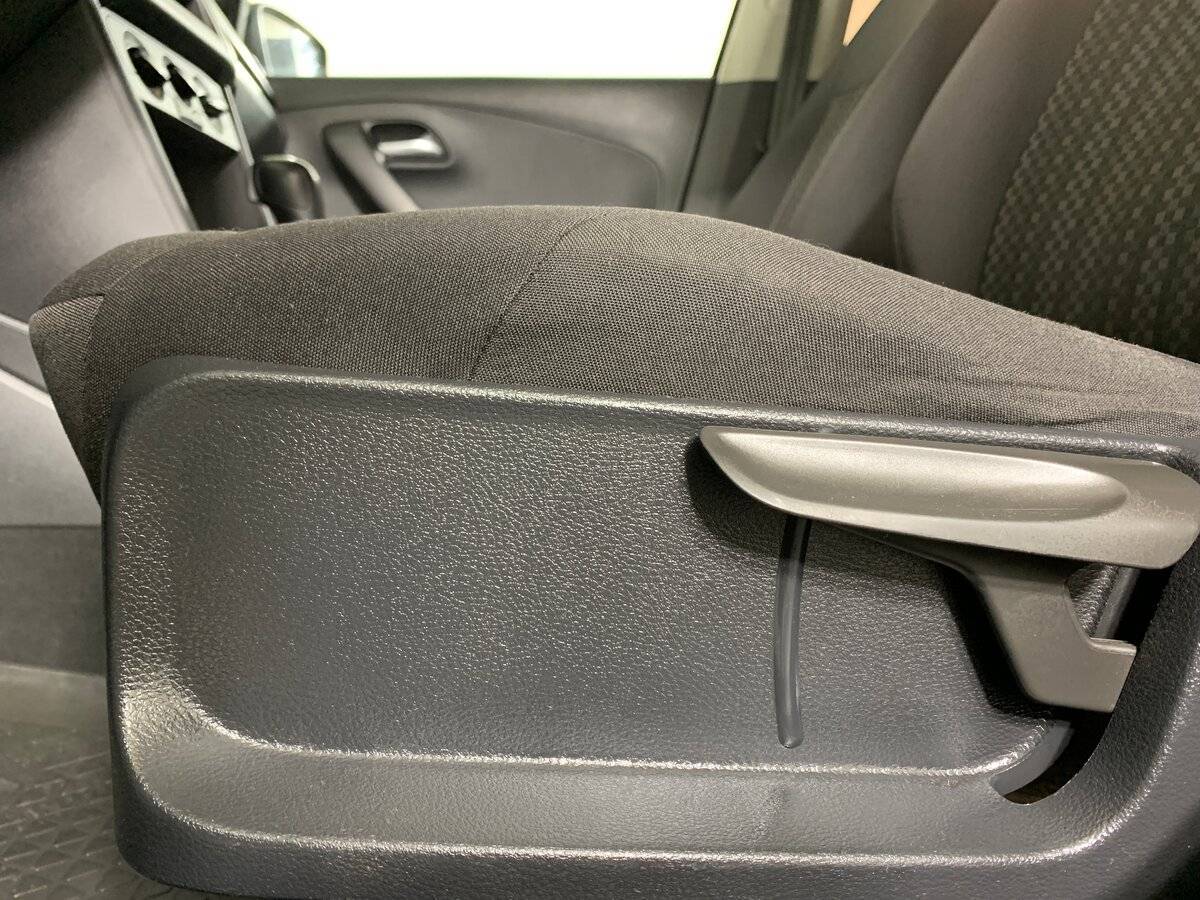 Volkswagen Polo, 2017 Фото №16