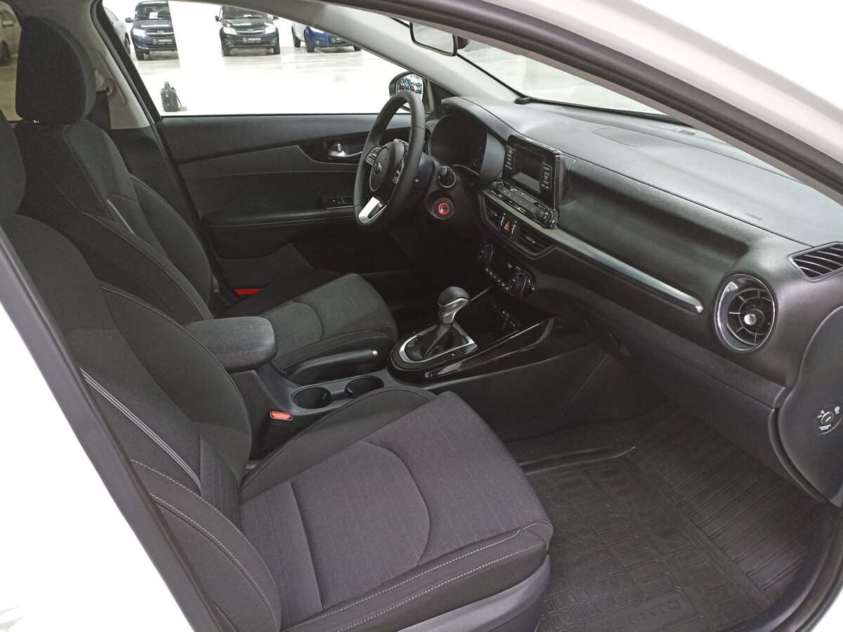 Kia Cerato, 2019 Фото №11