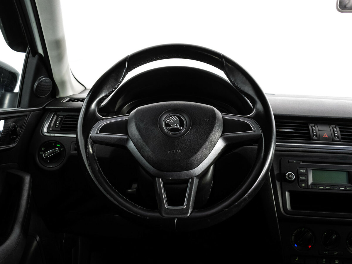 Skoda Rapid I, 2015 Фото №9