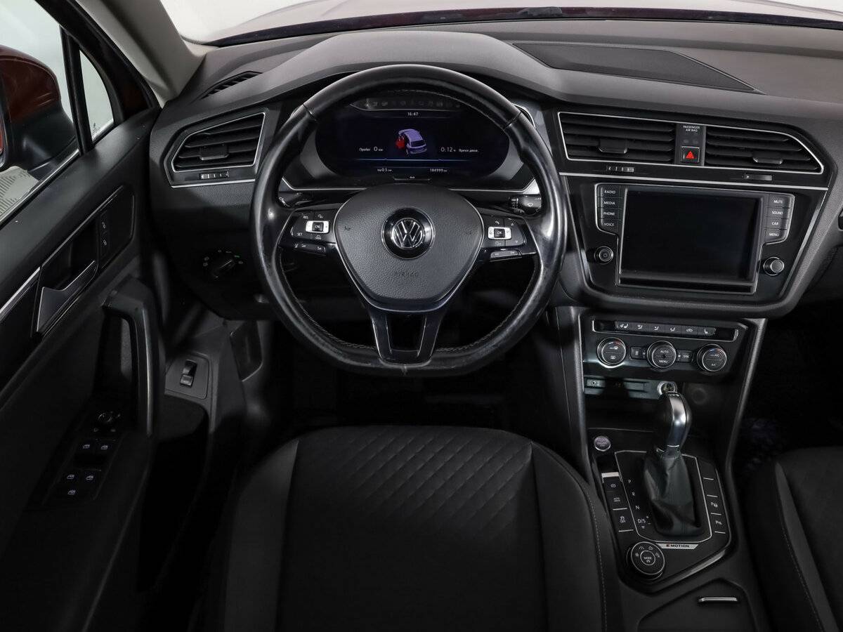 Volkswagen Tiguan II, 2017 Фото №8