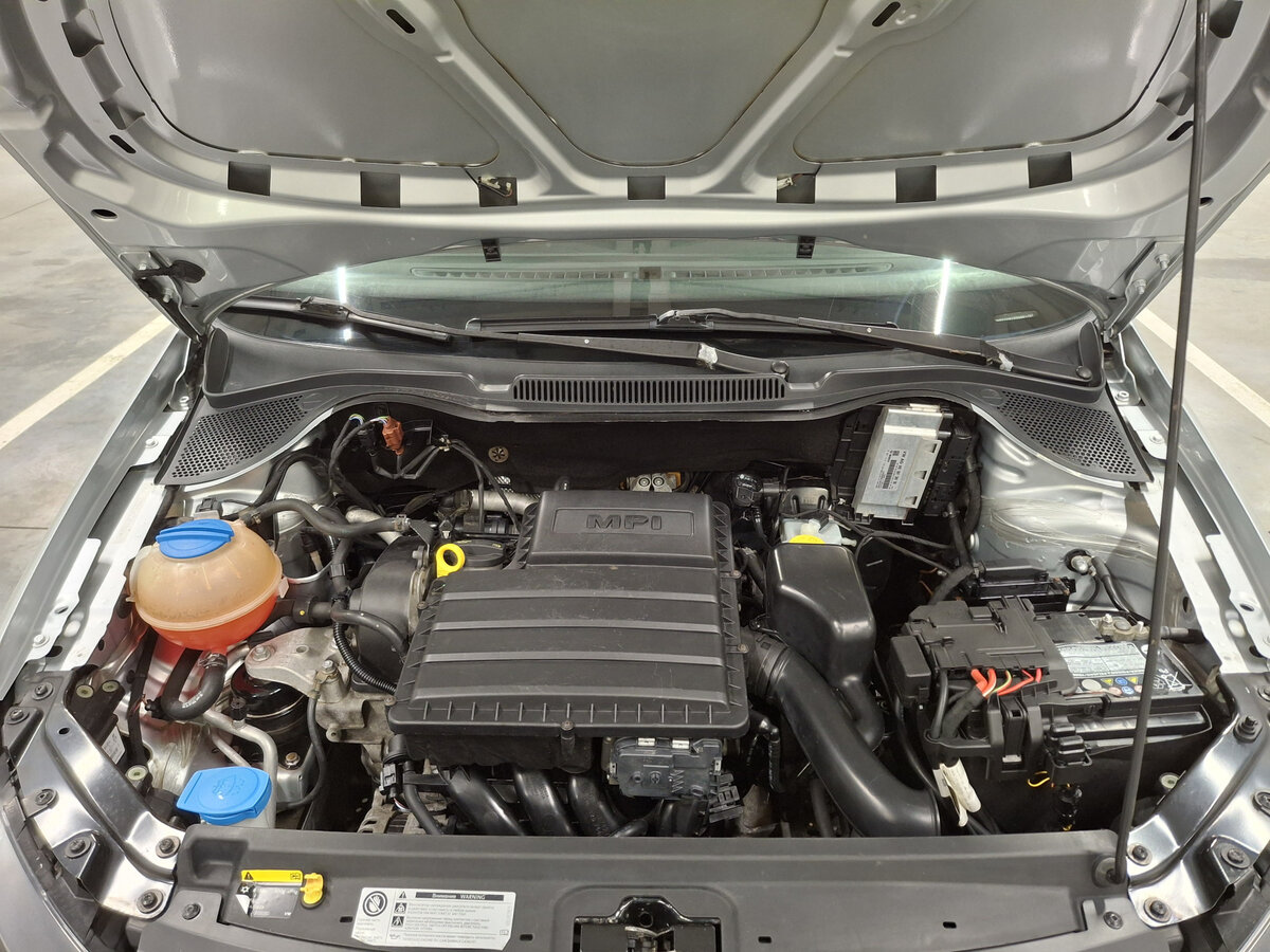 Volkswagen Polo V Рестайлинг, 2016 Фото №9