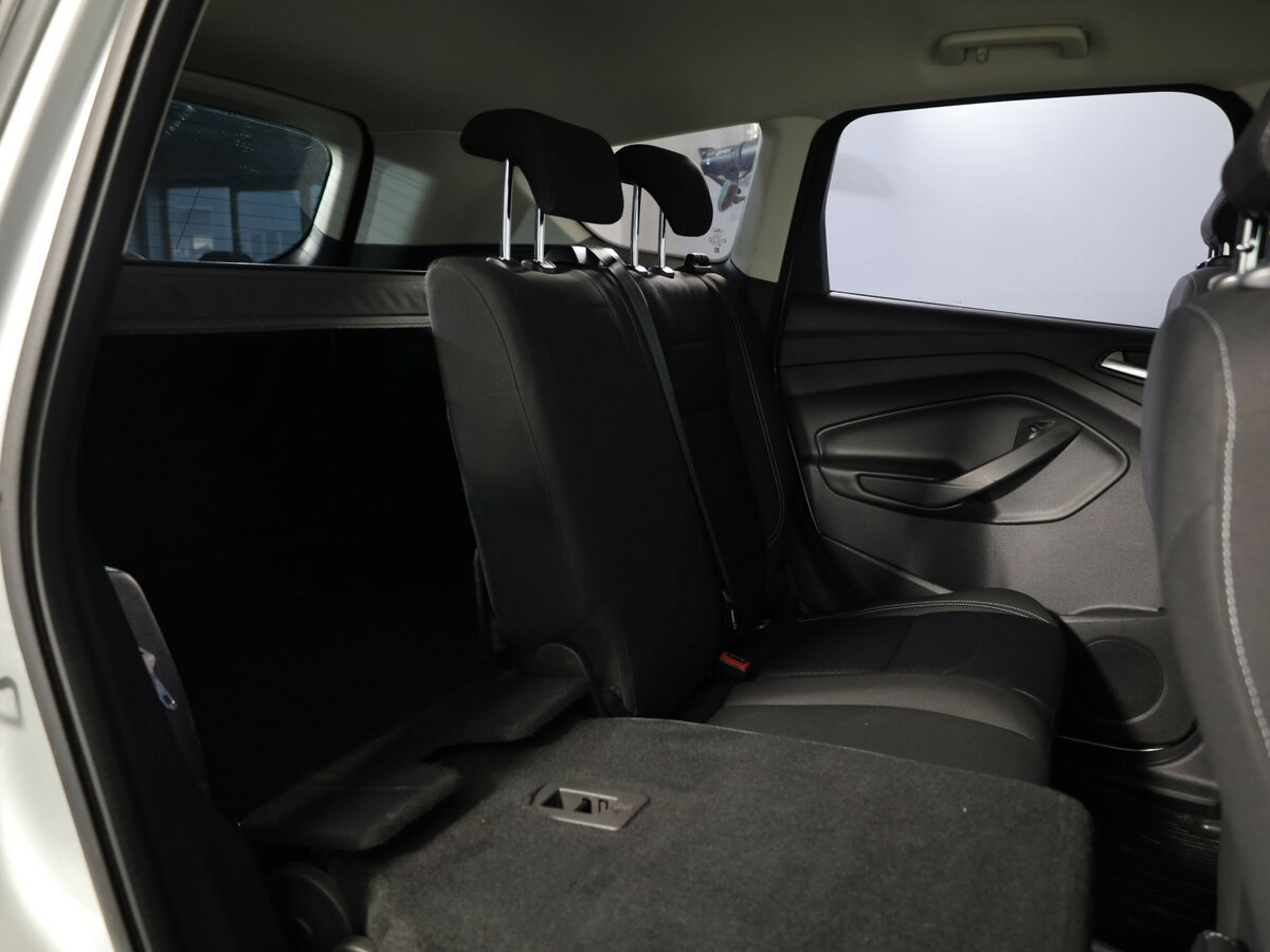 Ford Kuga II Рестайлинг, 2018 Фото №15