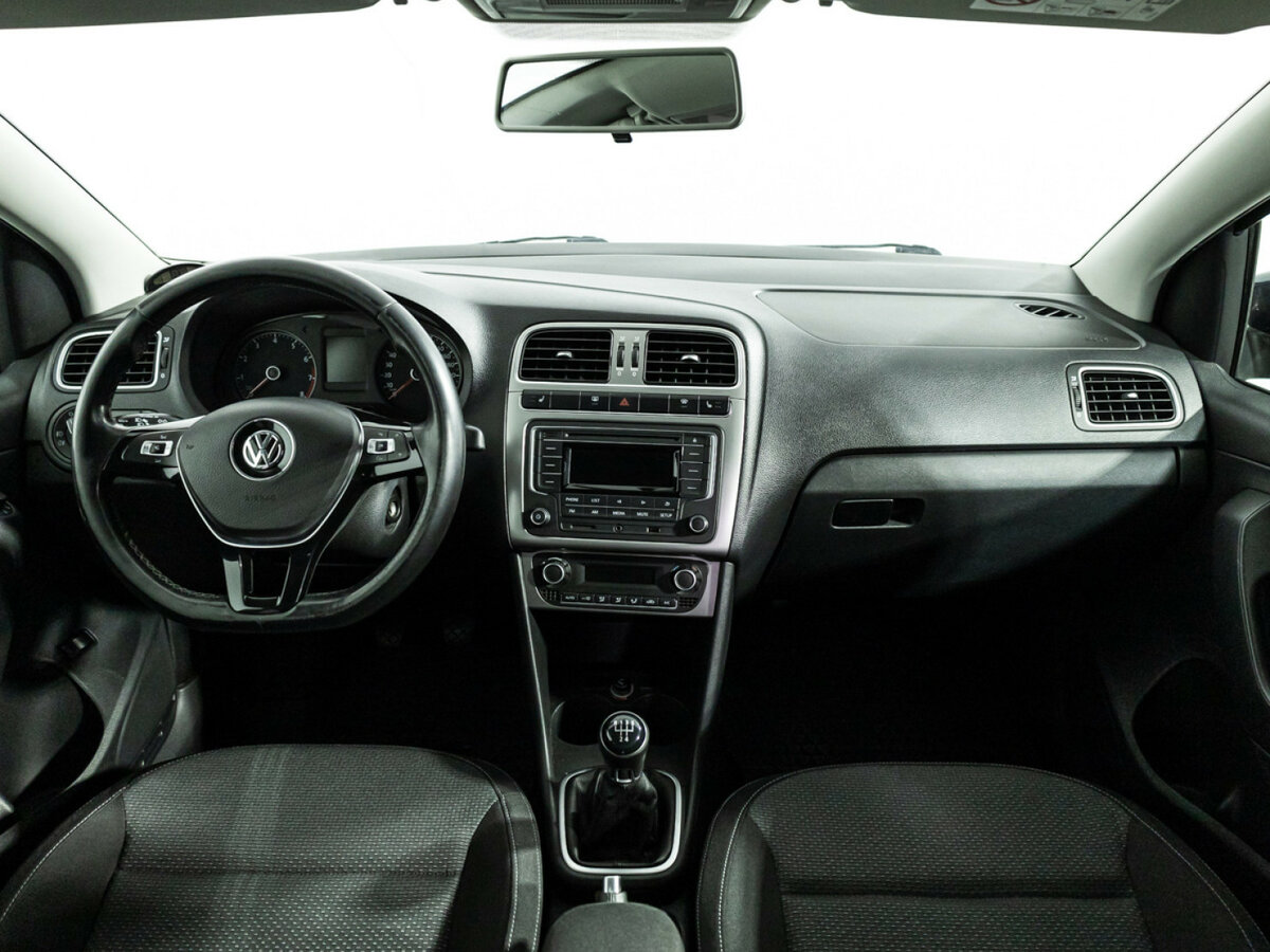 Volkswagen Polo V Рестайлинг, 2016 Фото №13